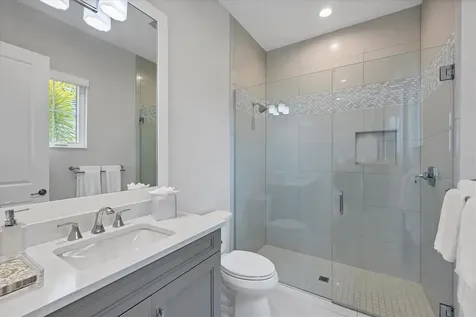 16925 Clearlake Avenue Lakewood Ranch FL 34202
