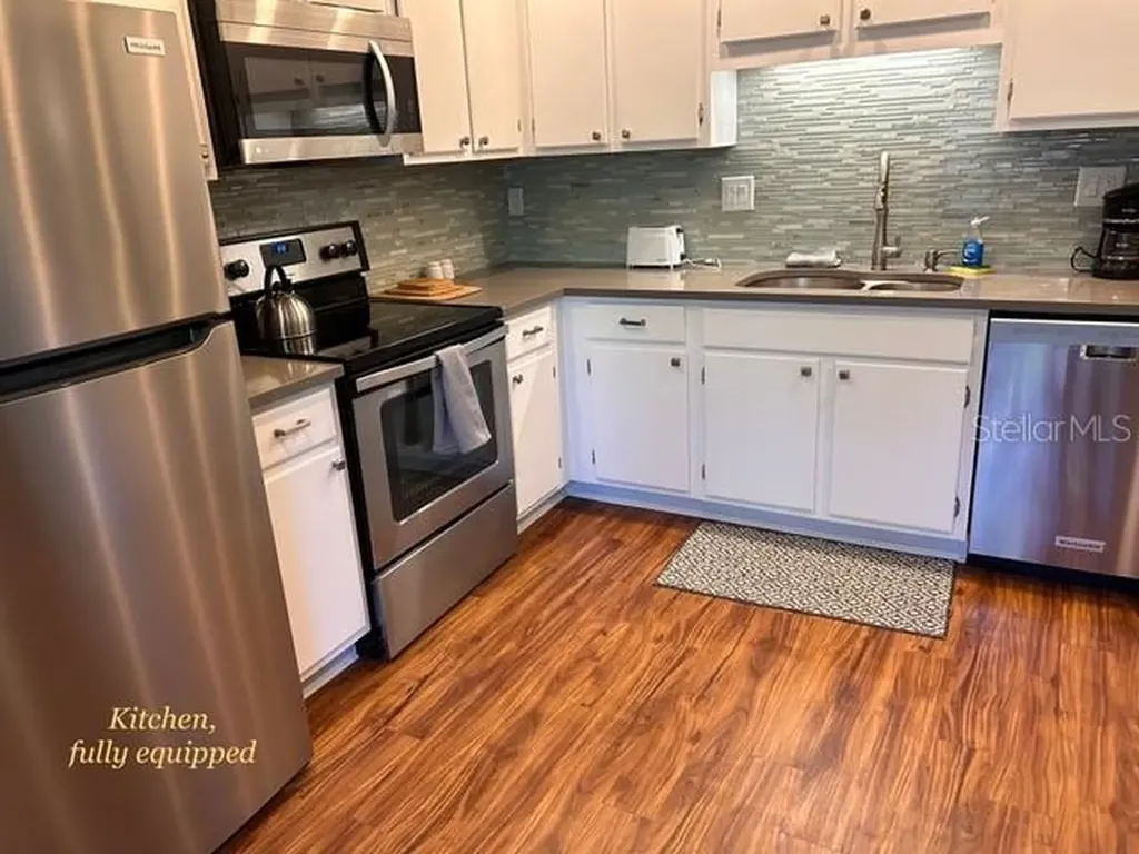 1680 Brookhouse Circle Sarasota FL 34231