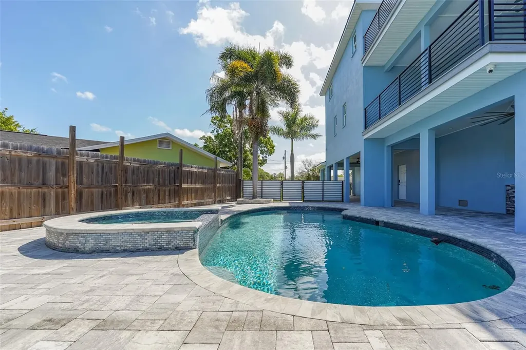 8717 Driftwood Drive Tampa FL 33615