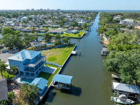 8717 Driftwood Drive Tampa FL 33615
