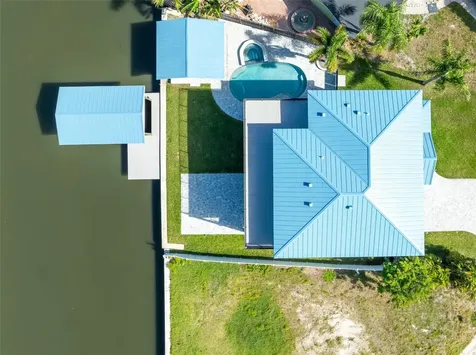 8717 Driftwood Drive Tampa FL 33615