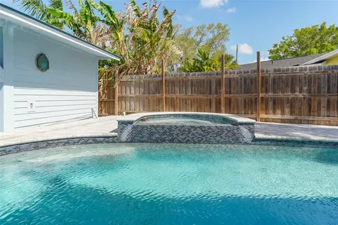 8717 Driftwood Drive Tampa FL 33615