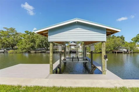 8717 Driftwood Drive Tampa FL 33615