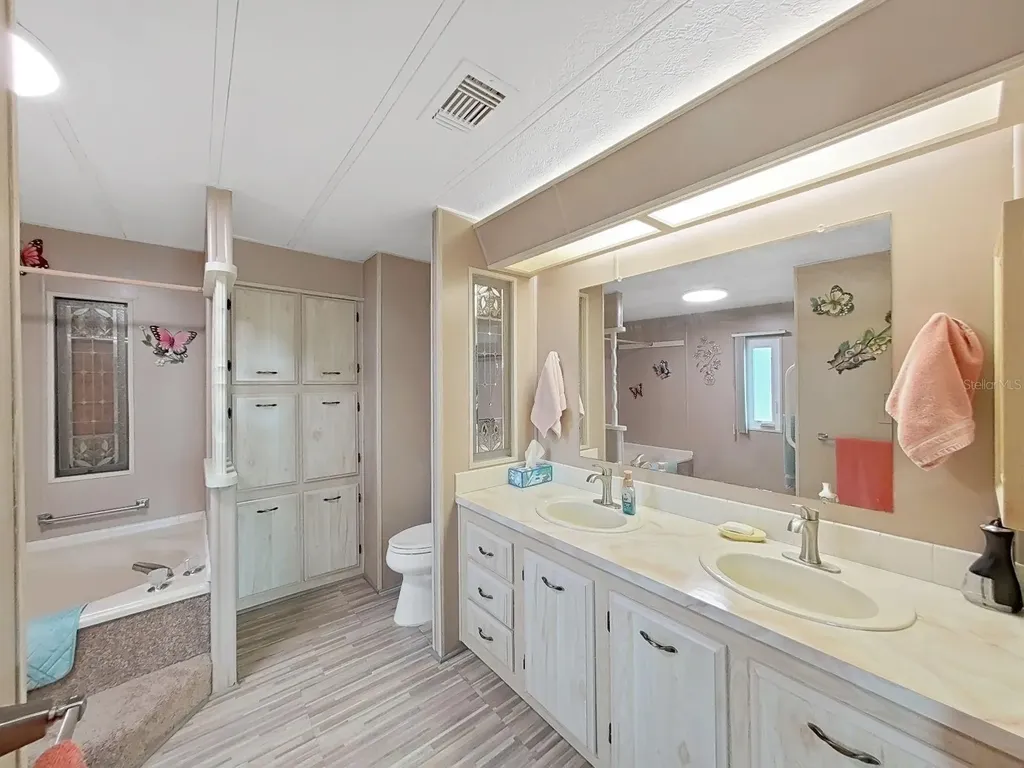 4966 Deerwood Drive Lakeland FL 33810