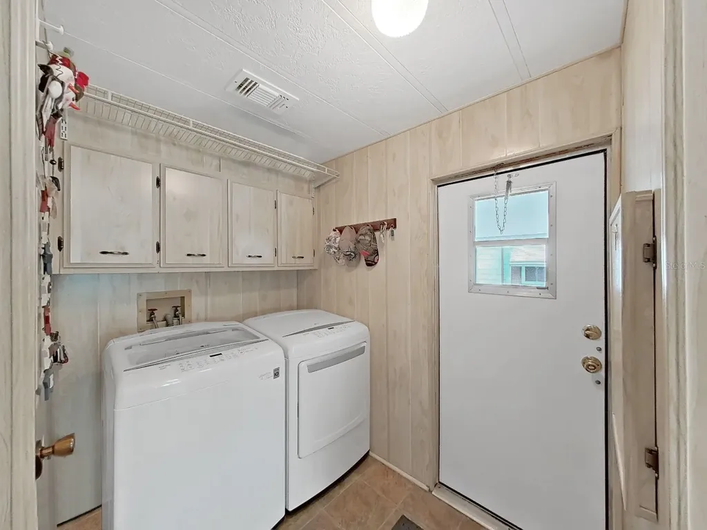 4966 Deerwood Drive Lakeland FL 33810