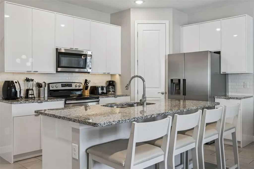 8008 Formosa Valley Place Kissimmee FL 34747