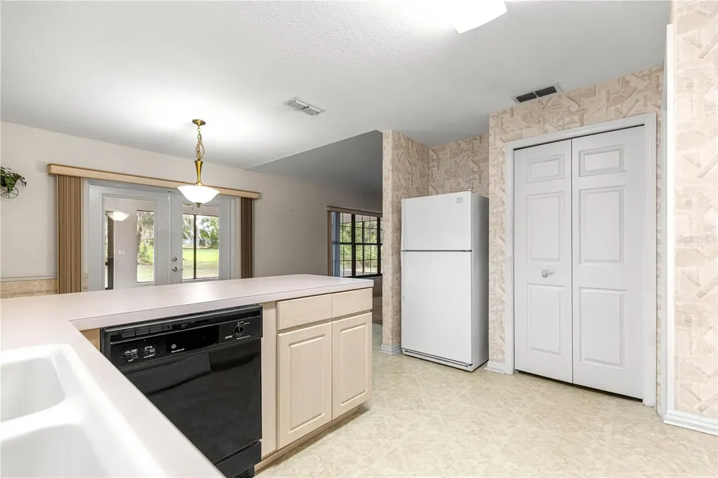 4216 NE 32nd Circle Ocala FL 34479