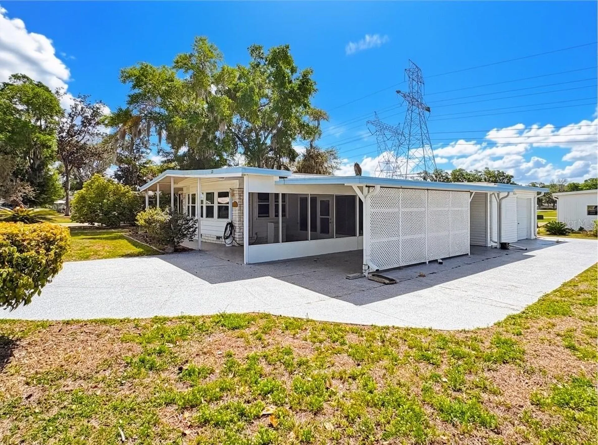 22 S Bobwhite Road Wildwood FL 34785