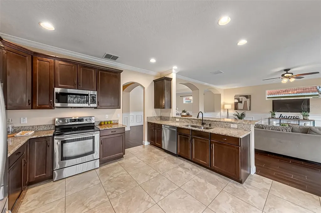 2011 Michael Tiago Circle Maitland FL 32751