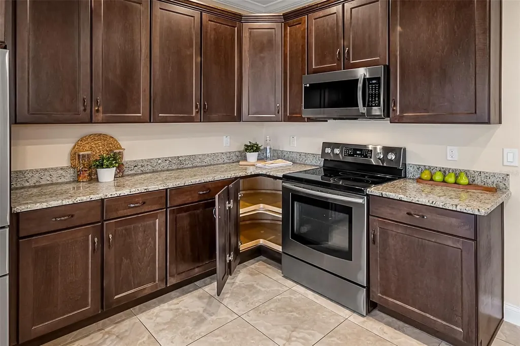 2011 Michael Tiago Circle Maitland FL 32751