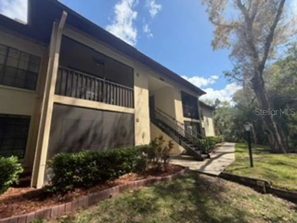 3301 Crystal Court E Palm Harbor FL 34685