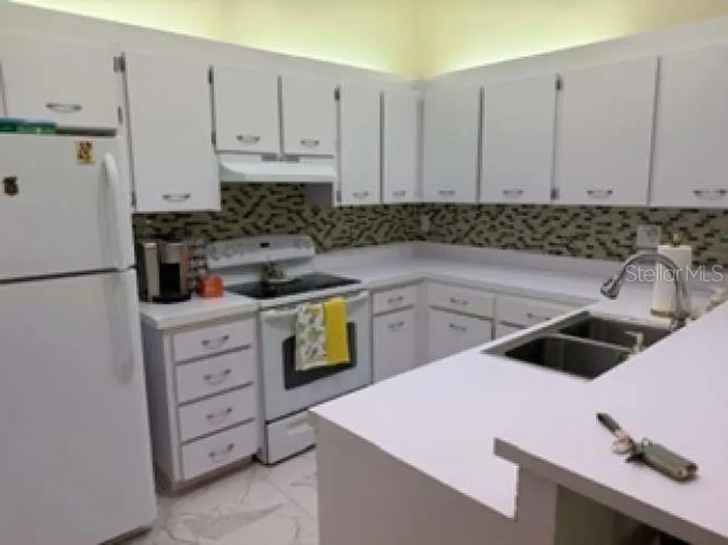 3301 Crystal Court E Palm Harbor FL 34685