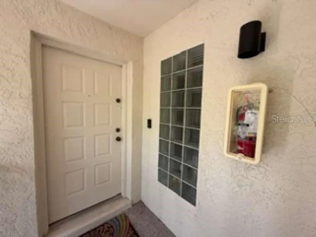 3301 Crystal Court E Palm Harbor FL 34685