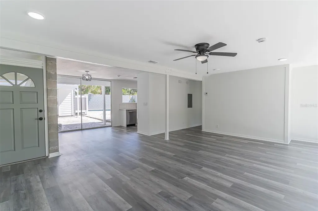 1558 Drexel Avenue NE Winter Haven FL 33881