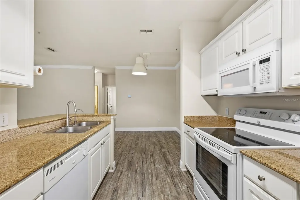 431 Southern Pecan Circle Winter Garden FL 34787