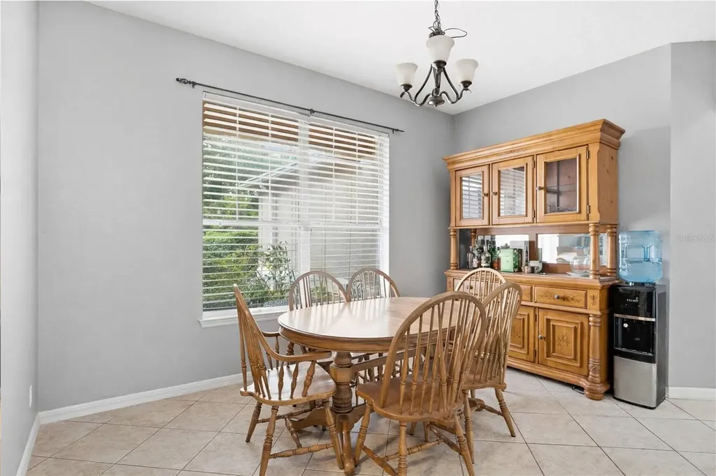 860 Hart Avenue Altamonte Springs FL 32701
