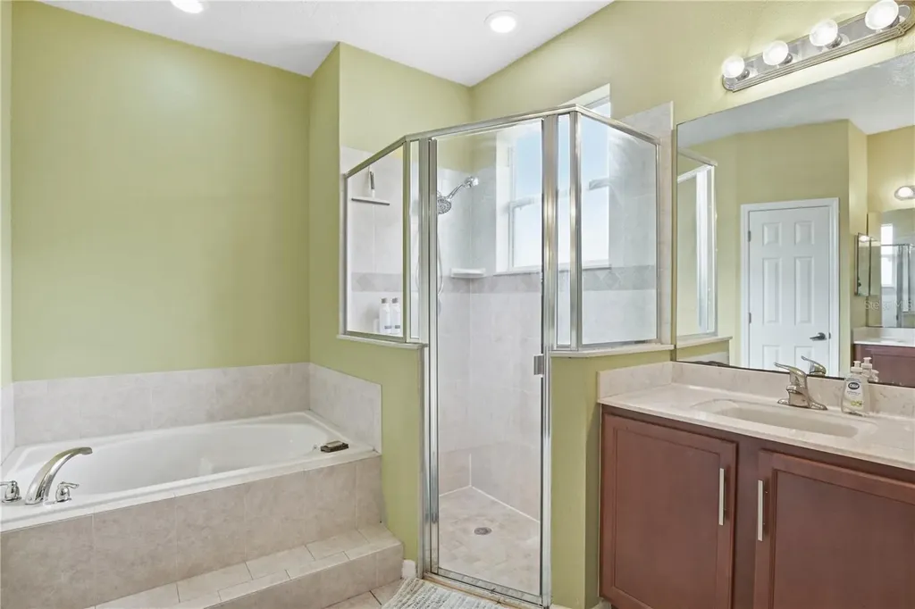 860 Hart Avenue Altamonte Springs FL 32701