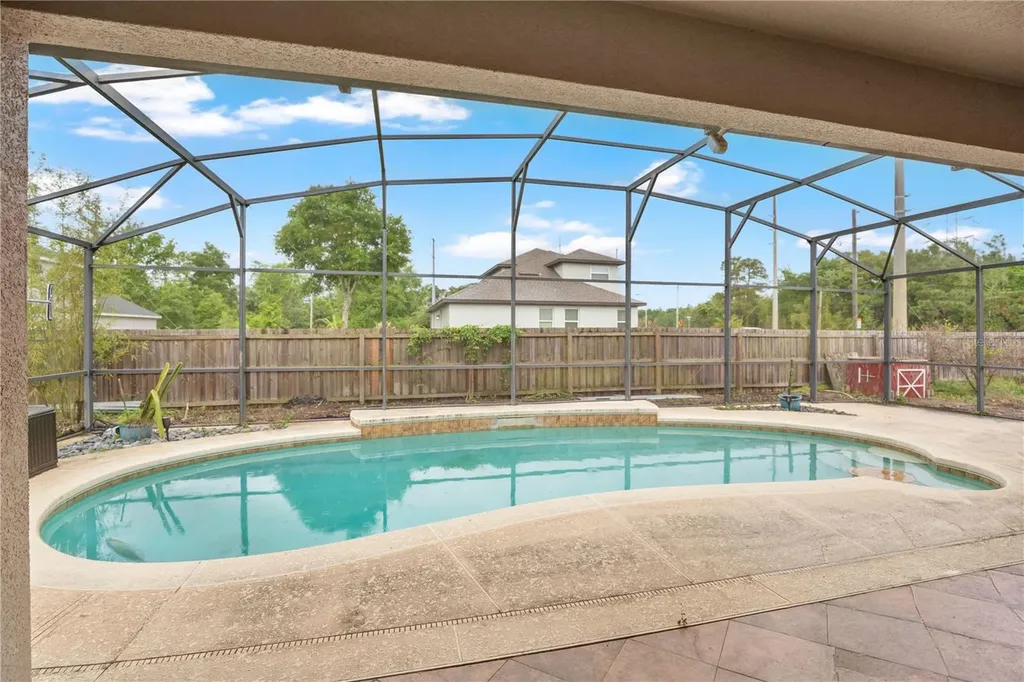 860 Hart Avenue Altamonte Springs FL 32701