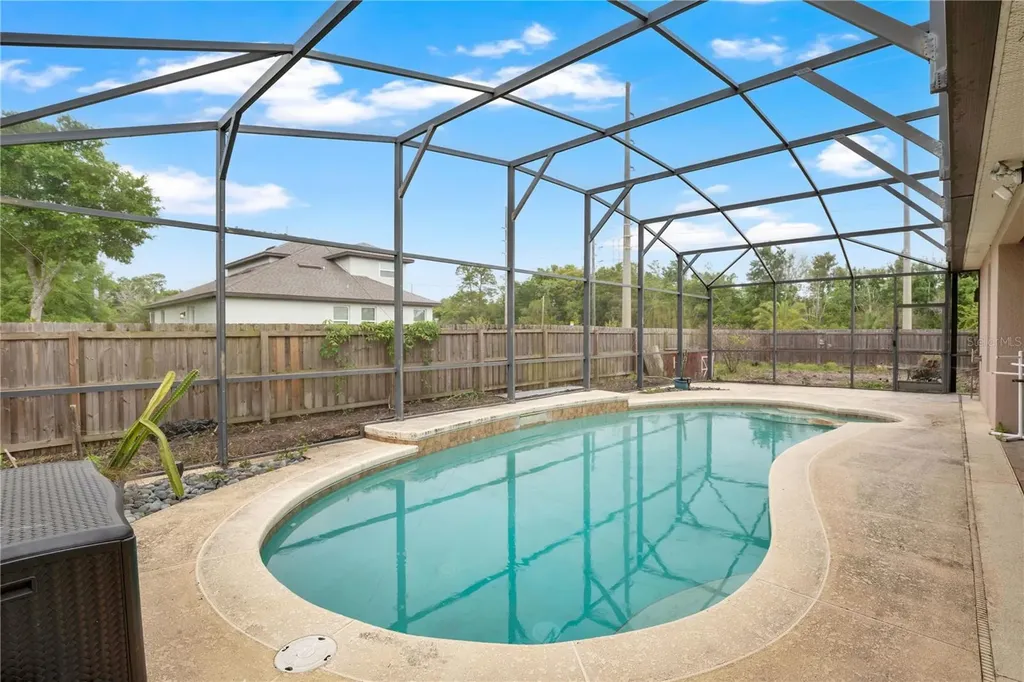 860 Hart Avenue Altamonte Springs FL 32701
