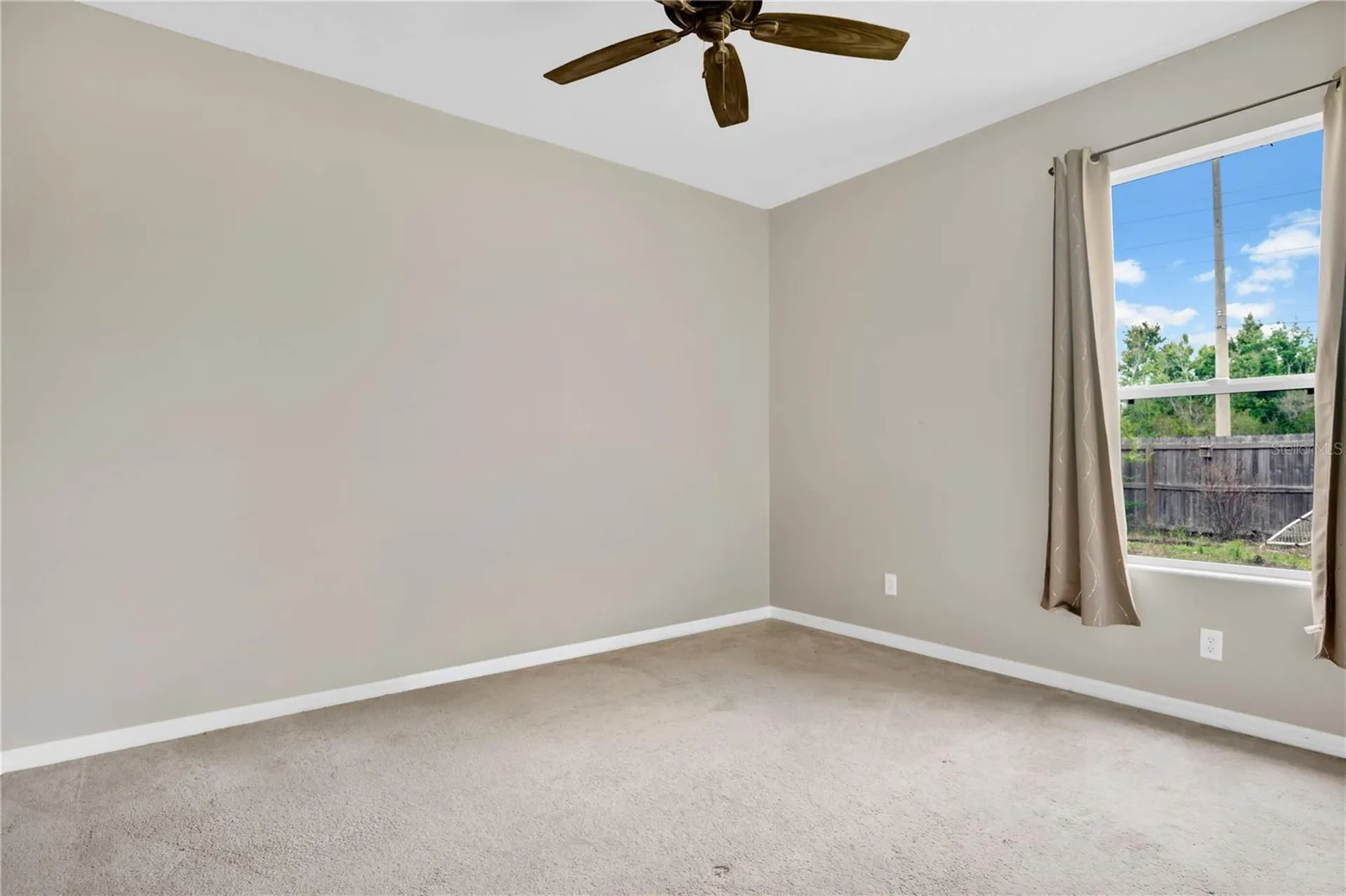 860 Hart Avenue Altamonte Springs FL 32701