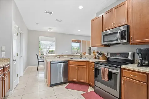 860 Hart Avenue Altamonte Springs FL 32701