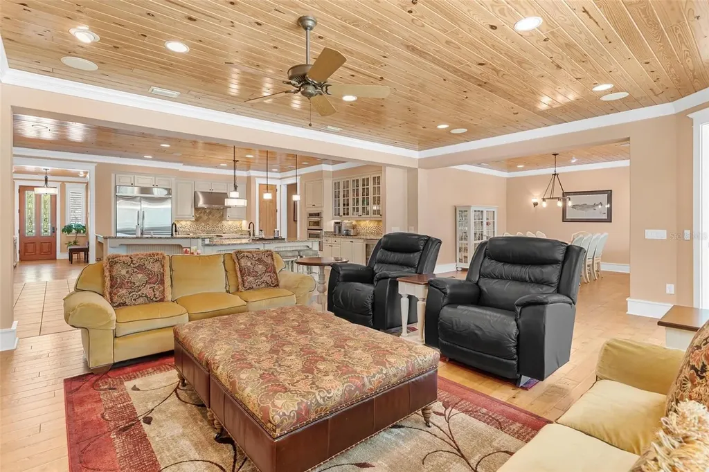 10615 NE 104th Circle Oxford FL 34484
