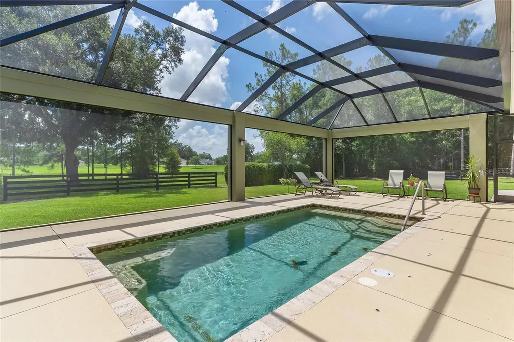 10615 NE 104th Circle Oxford FL 34484