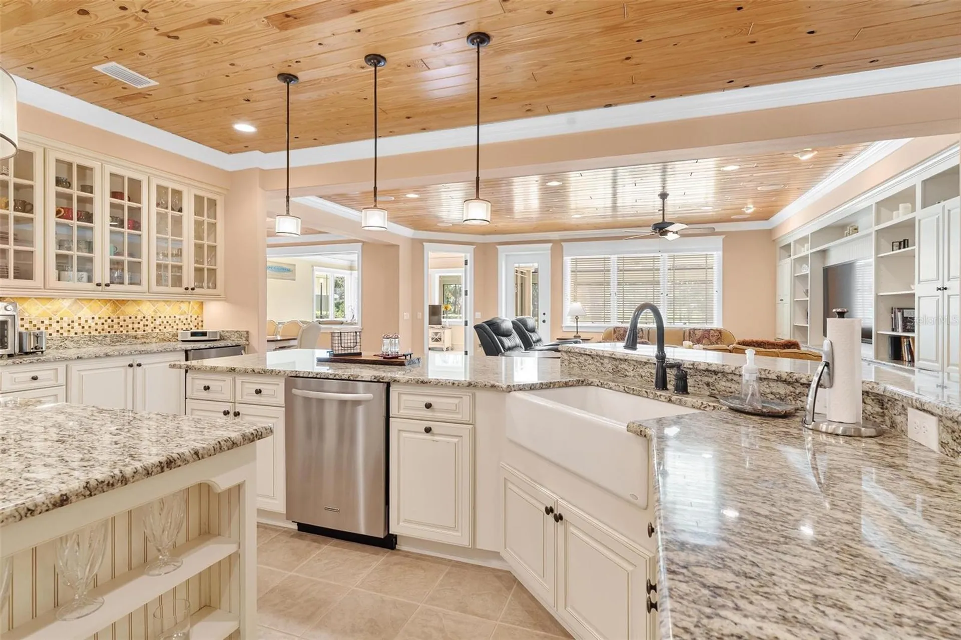 10615 NE 104th Circle Oxford FL 34484