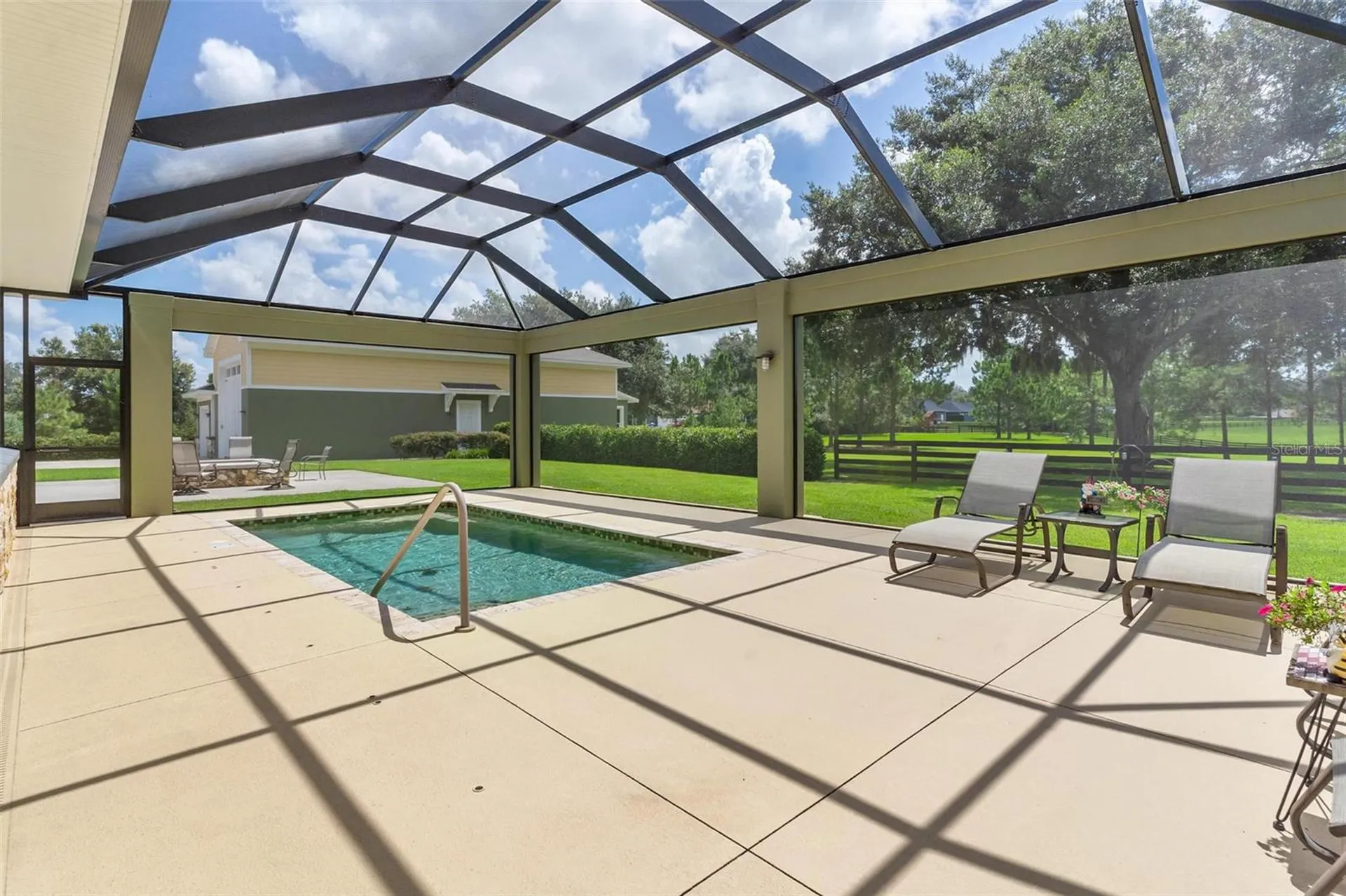 10615 NE 104th Circle Oxford FL 34484
