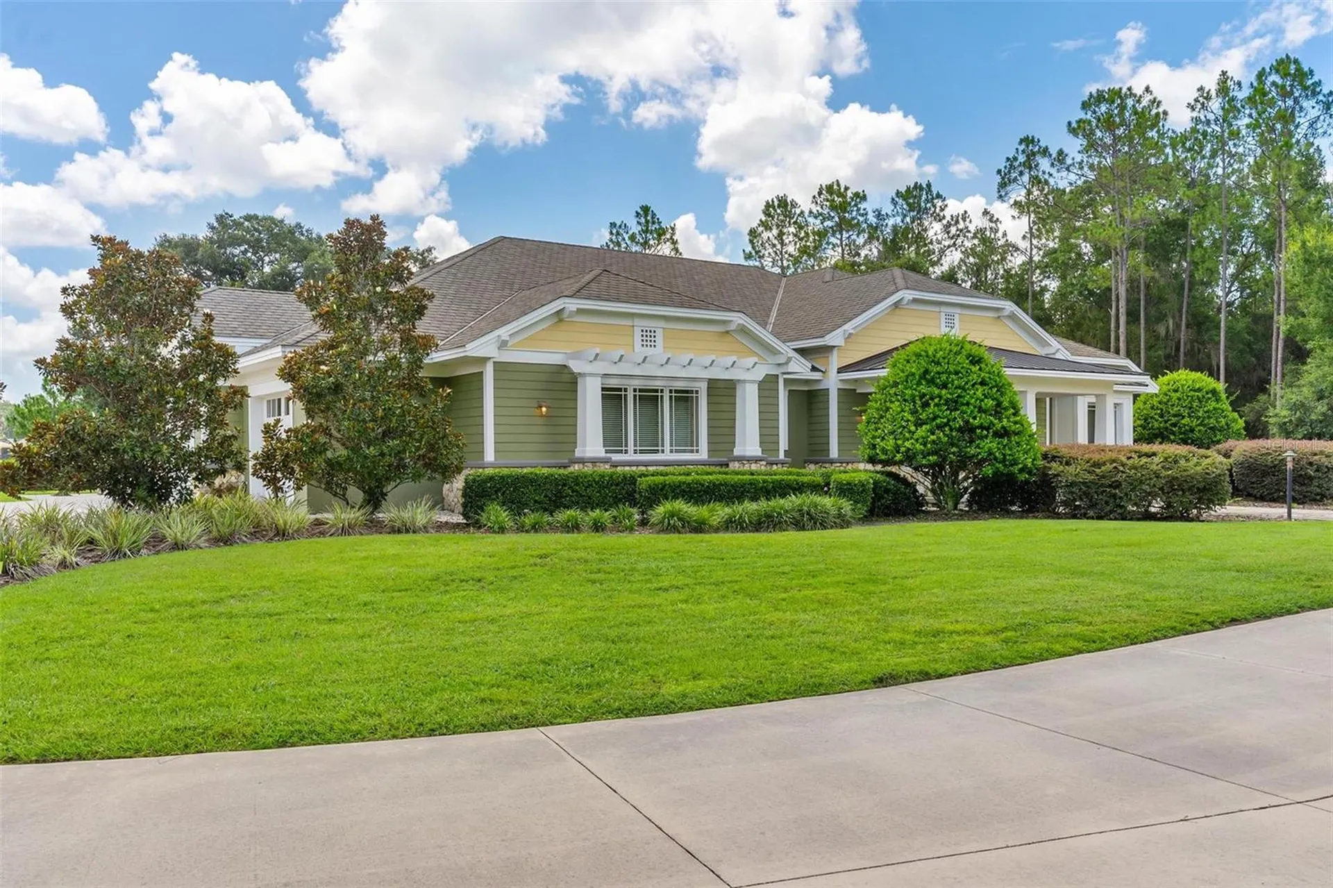10615 NE 104th Circle Oxford FL 34484
