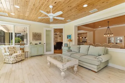 10615 NE 104th Circle Oxford FL 34484
