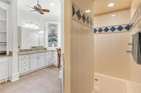 10615 NE 104th Circle Oxford FL 34484