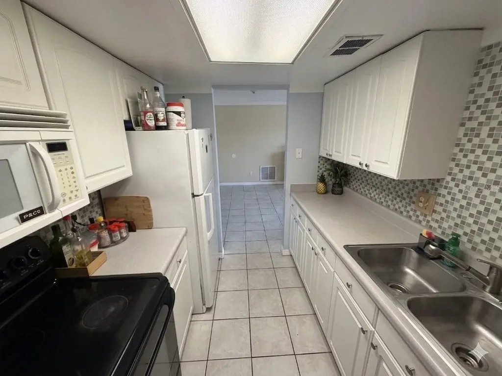954 Lake Destiny Road Altamonte Springs FL 32714
