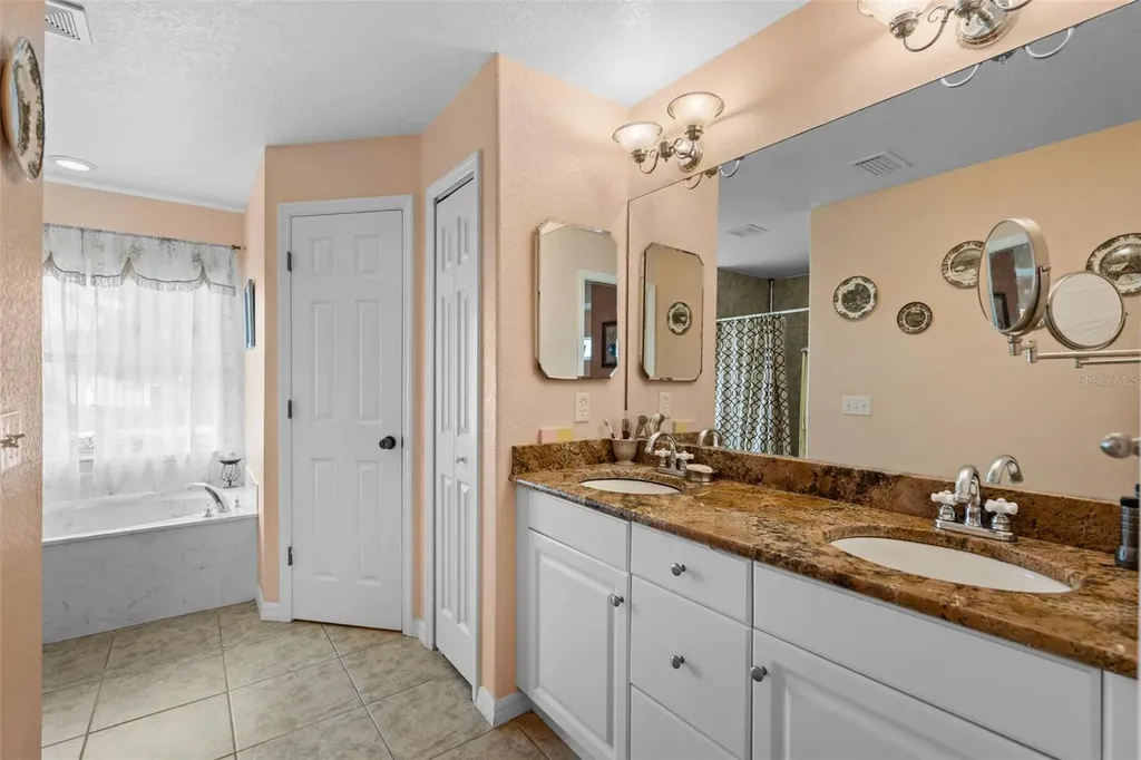 6925 Crock Avenue North Port FL 34291