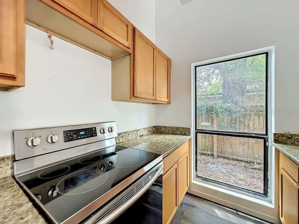 5214 2nd Street Orlando FL 32810