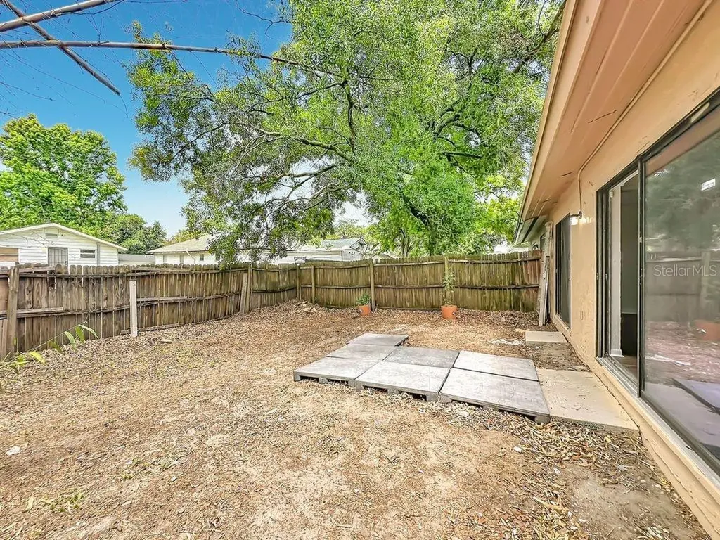 5214 2nd Street Orlando FL 32810