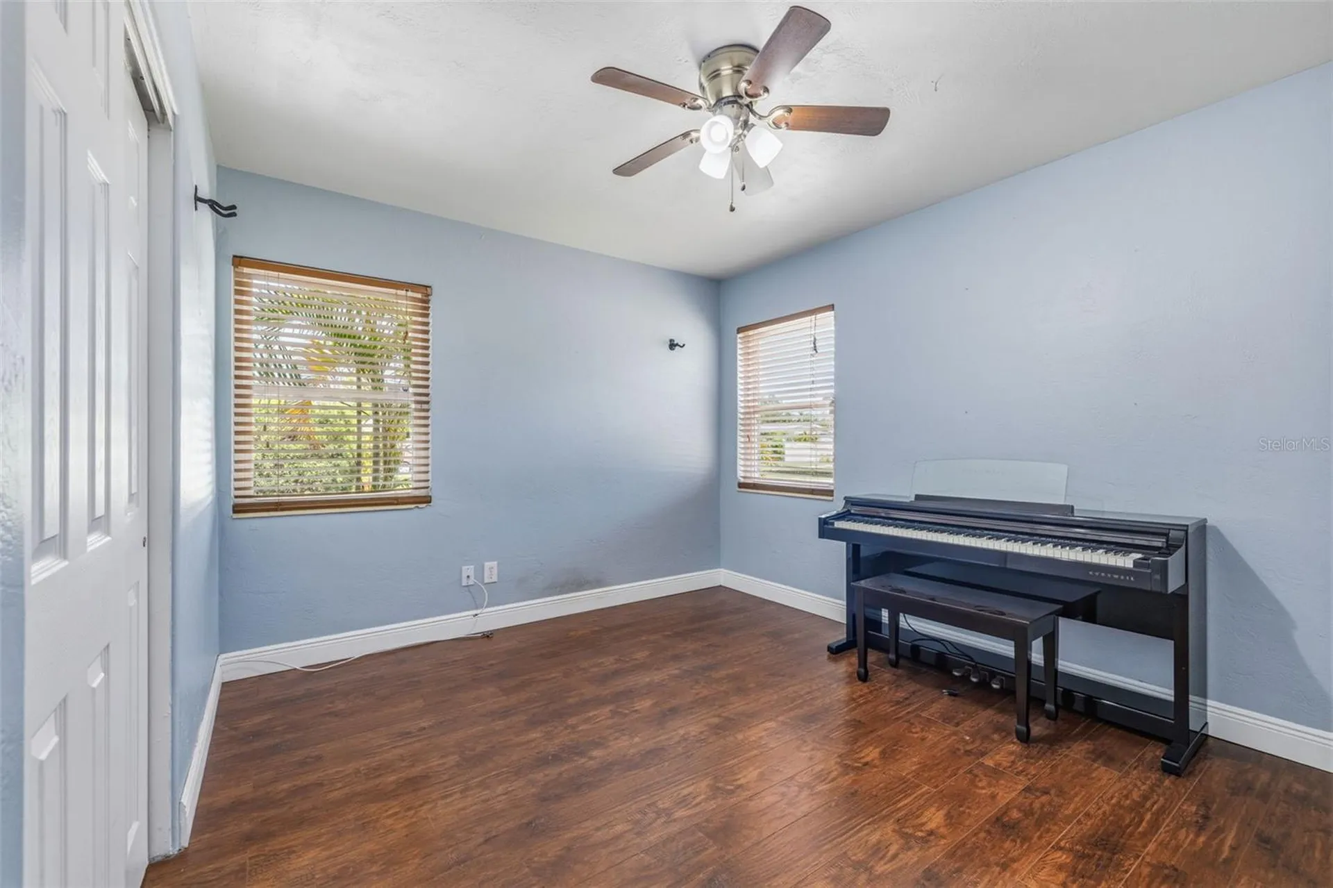 1224 80th Avenue N St Petersburg FL 33702