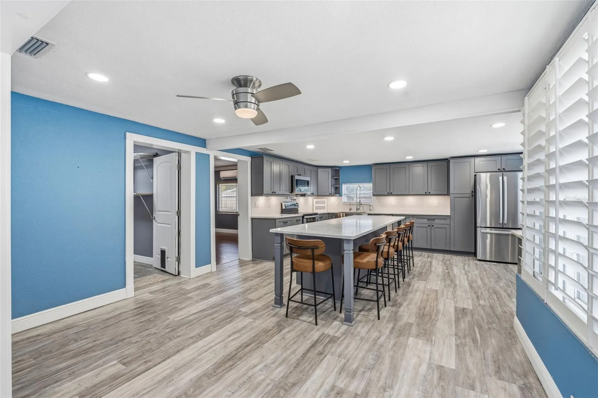 1224 80th Avenue N St Petersburg FL 33702