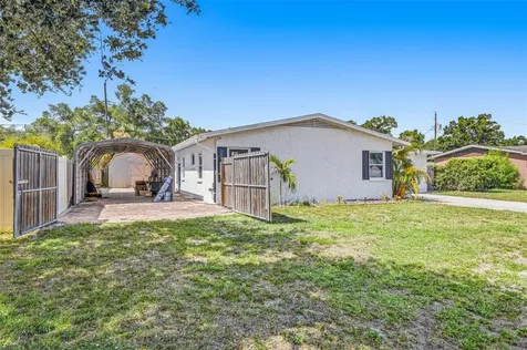 1224 80th Avenue N St Petersburg FL 33702