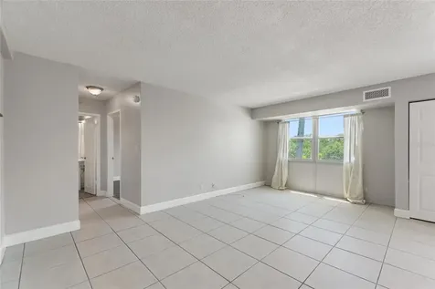3315 58th Avenue S St Petersburg FL 33712