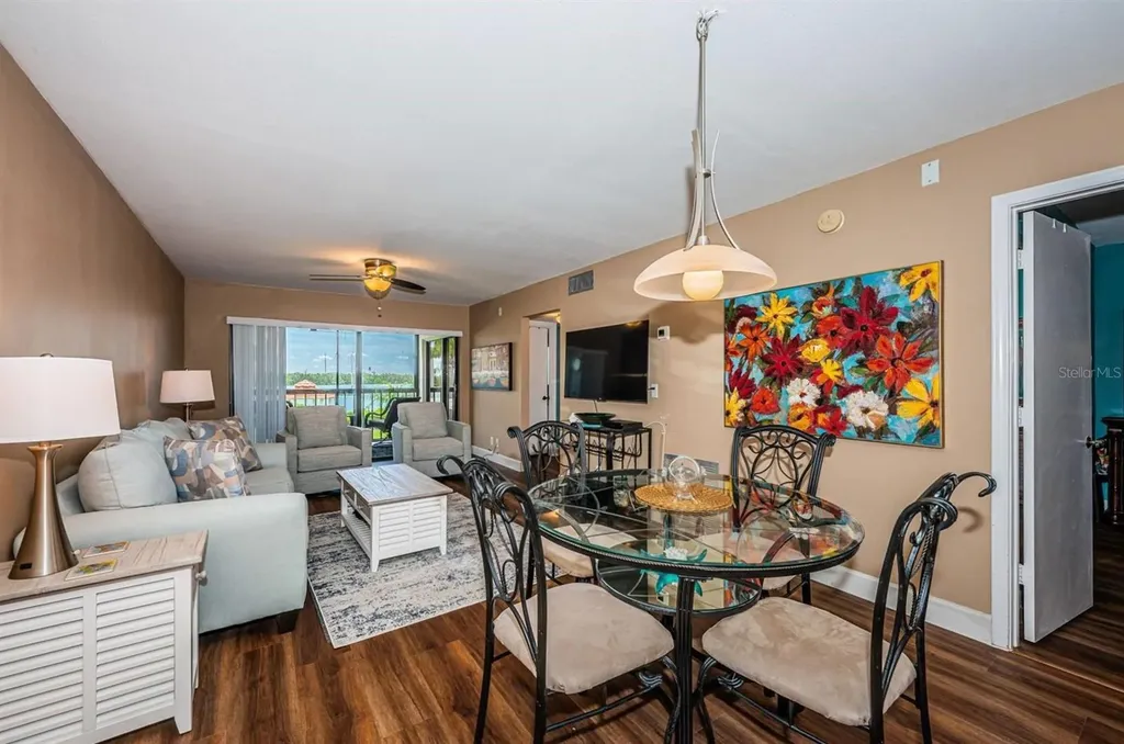 6295 Bahia Del Mar Circle St Petersburg FL 33715
