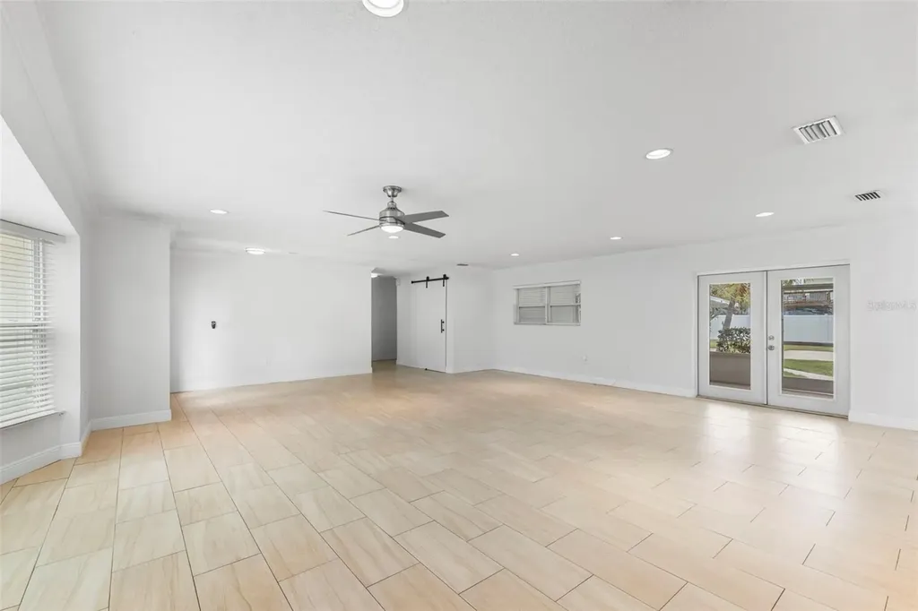 125 Carlyle Drive Palm Harbor FL 34683