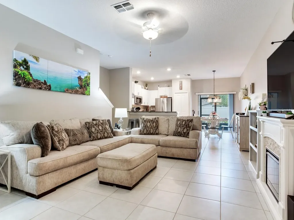 2561 Charlan Court Holiday FL 34690