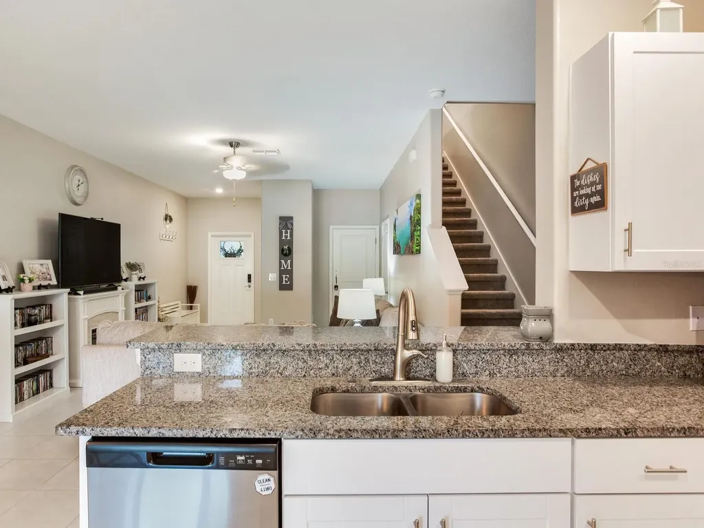 2561 Charlan Court Holiday FL 34690