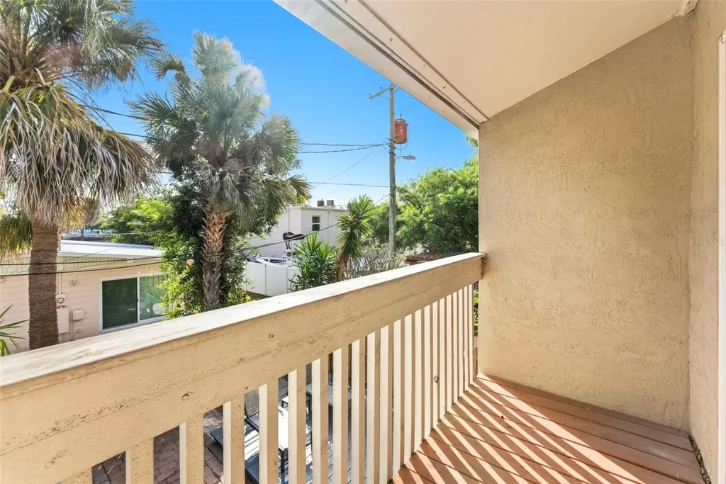 105 E Davis Boulevard Tampa FL 33606