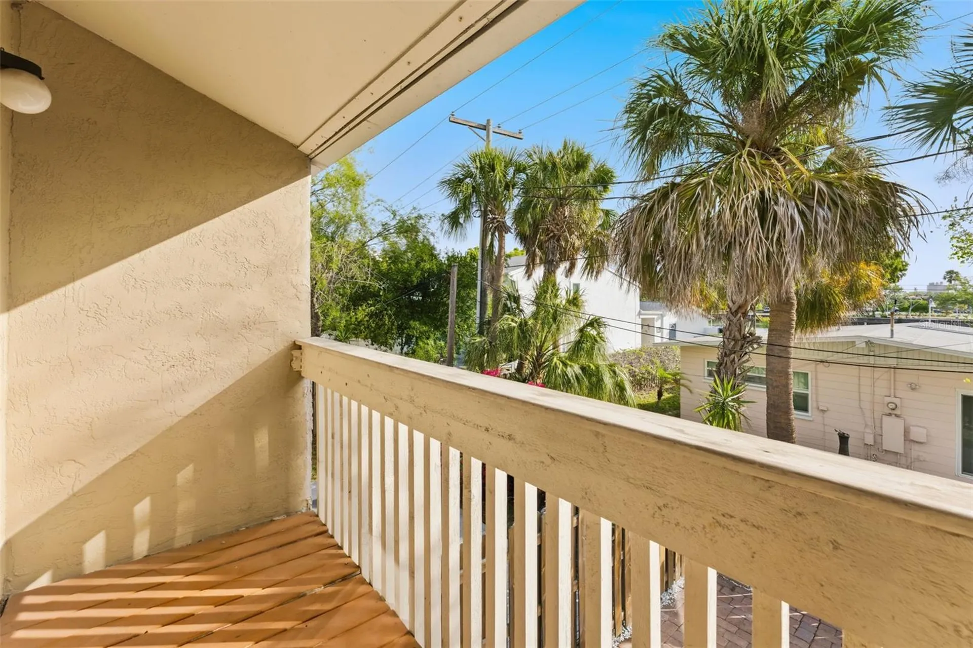 105 E Davis Boulevard Tampa FL 33606