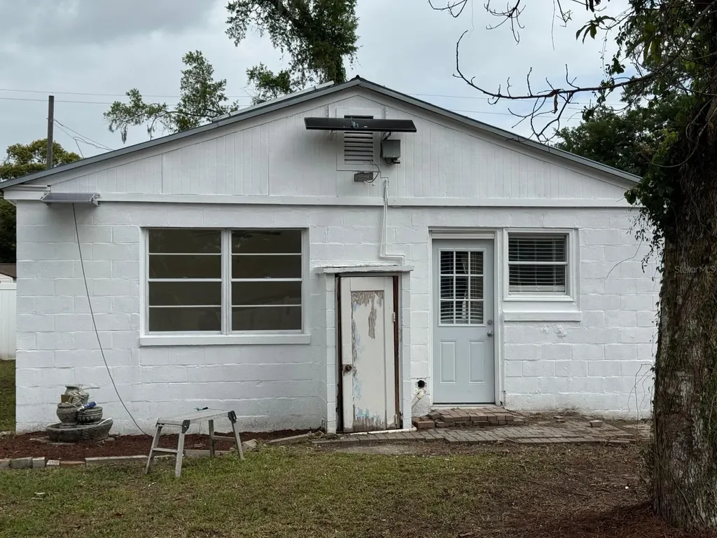 2014 Page Avenue Orlando FL 32806