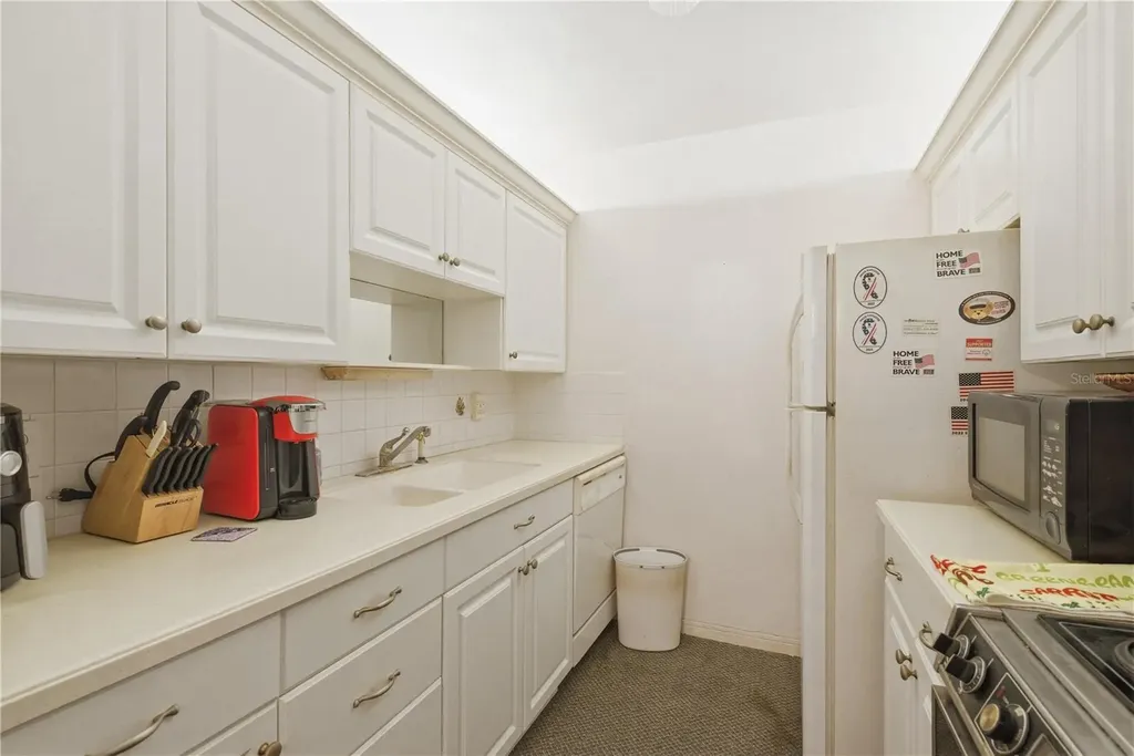 8126 112th Street Seminole FL 33772