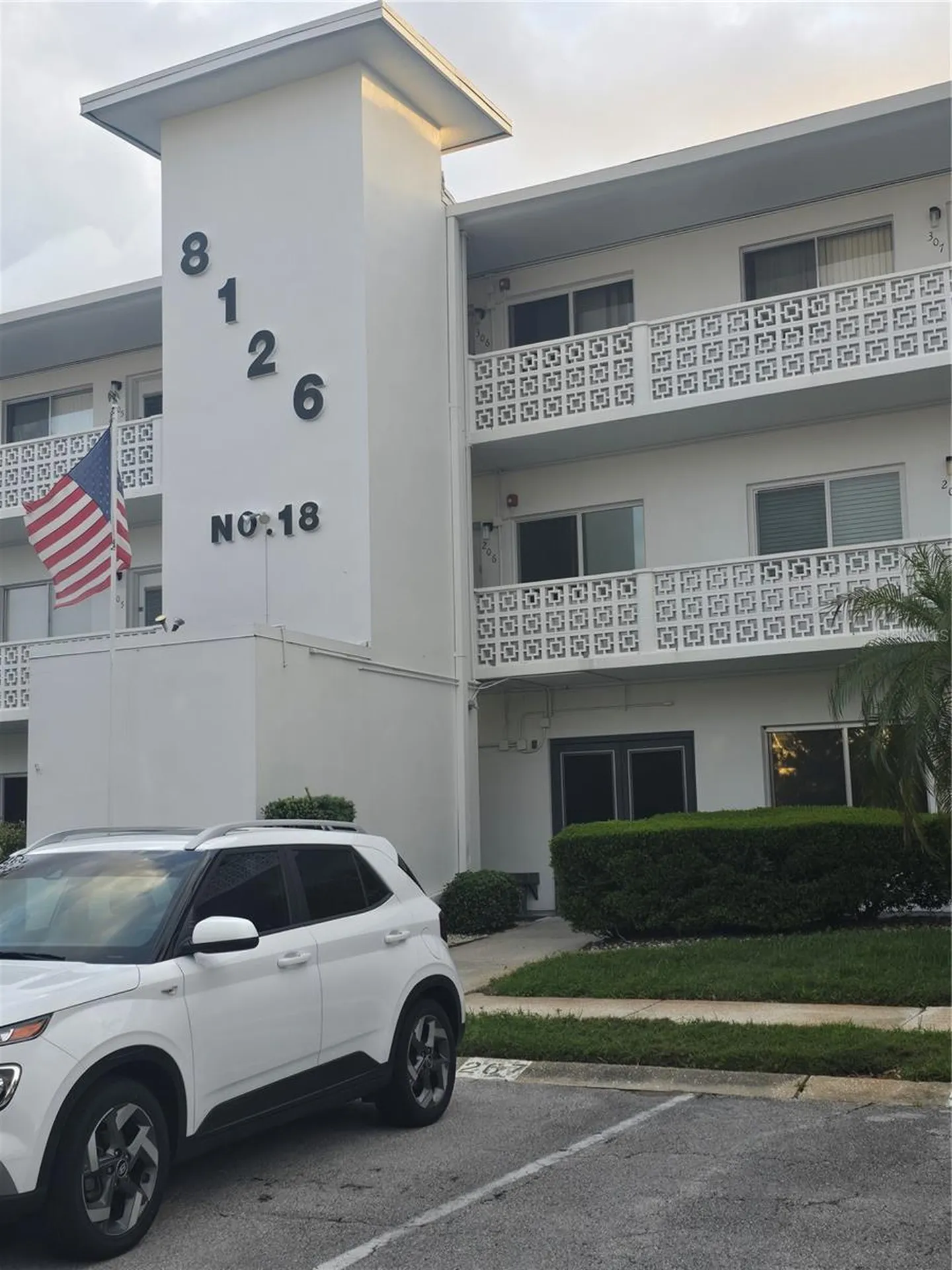 8126 112th Street Seminole FL 33772