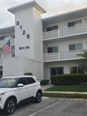 8126 112th Street Seminole FL 33772